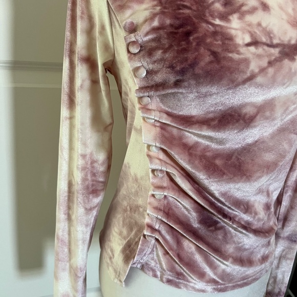 NWOT SHEIN Pink and Cream Tie-Dye Ruched Blouse 6 - Picture 3 of 7